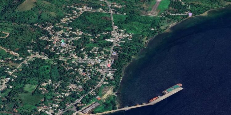 Arroyo Barril, Samaná: From Airstrip to Seaside Town